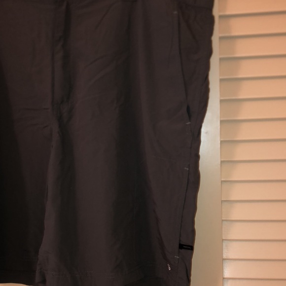 Mens Columbia Omni-Shade sun protection grey shorts size 44W - Picture 6 of 13